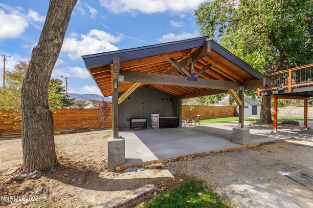 2048 Poole Way, Carson City, NV 89706