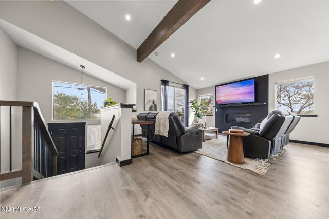 2048 Poole Way, Carson City, NV 89706