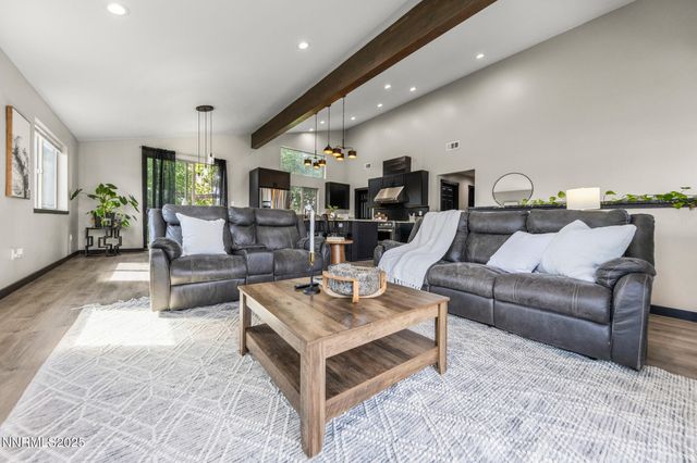 2048 Poole Way, Carson City, NV 89706