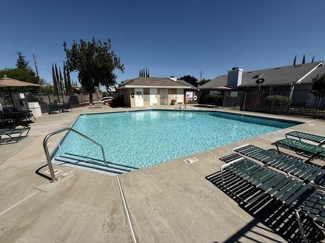 2924 Merle Ave, Modesto, CA 95355