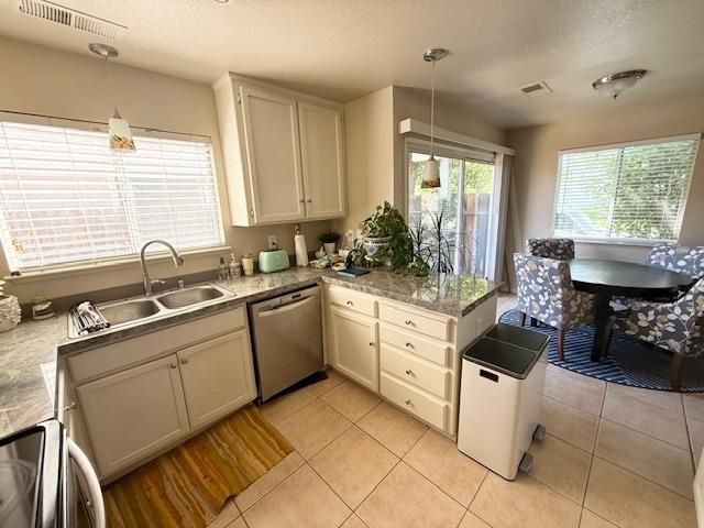 2924 Merle Ave, Modesto, CA 95355