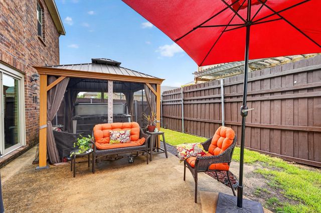 1933 Timber Oaks Drive, Garland, TX 75040