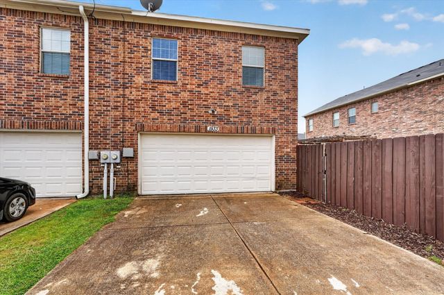 1933 Timber Oaks Drive, Garland, TX 75040