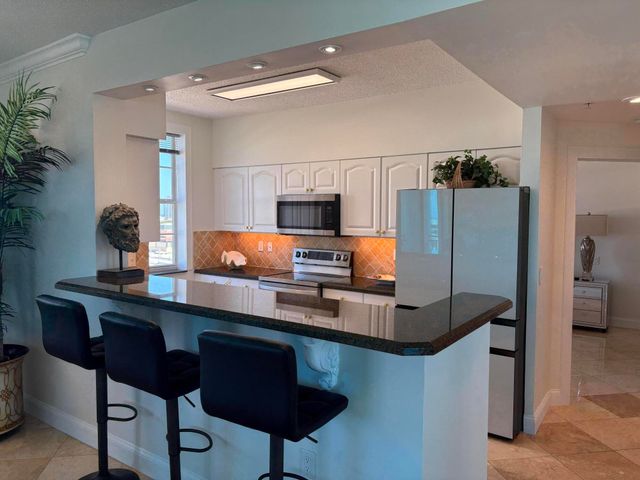 616 Clearwater Park Road 1202, West Palm Beach, FL 33401