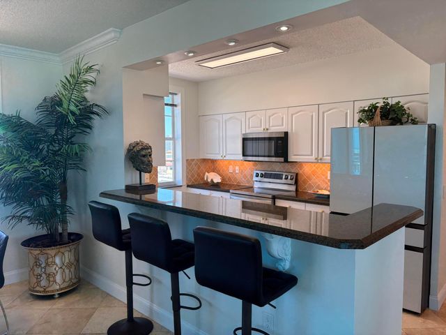 616 Clearwater Park Road 1202, West Palm Beach, FL 33401