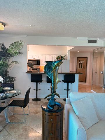 616 Clearwater Park Road 1202, West Palm Beach, FL 33401