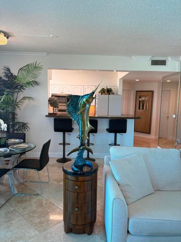 616 Clearwater Park Road 1202, West Palm Beach, FL 33401