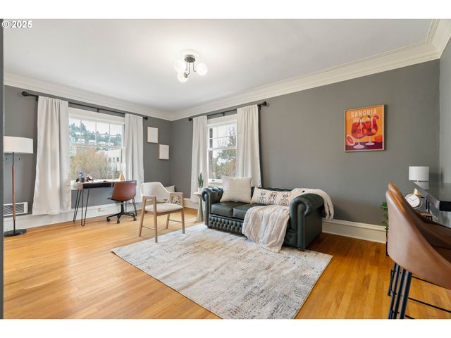 118 Nw KING Ave 52, Portland, OR 97210