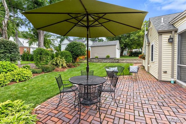 253 Elm Avenue, Glendale, MO 63122