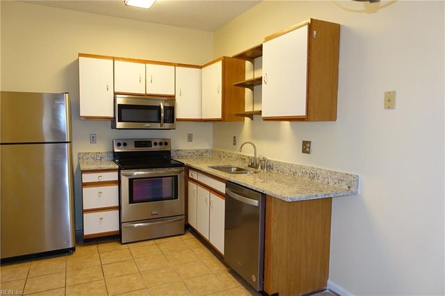 214 Quarter TRL, Newport News, VA 23608