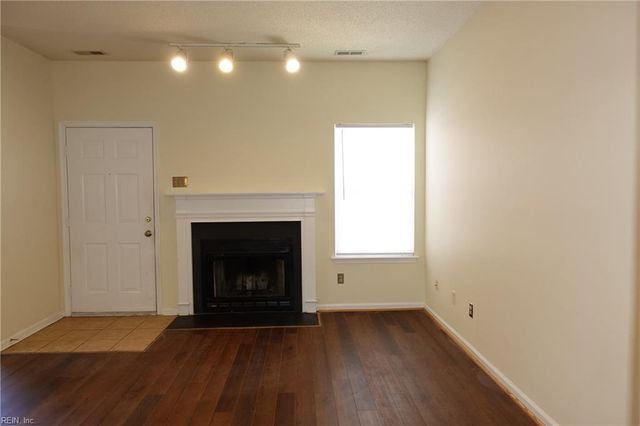 214 Quarter TRL, Newport News, VA 23608