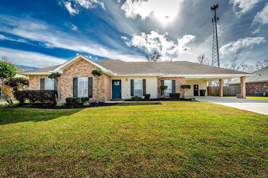 434 Ciera Dr, Houma, LA 70364