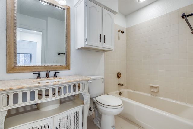 4147 Rosser Square, Dallas, TX 75244