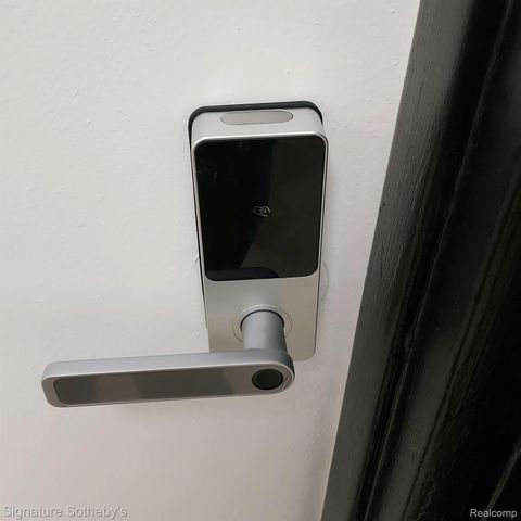 13850 Grand River Avenue, Detroit, MI 48227