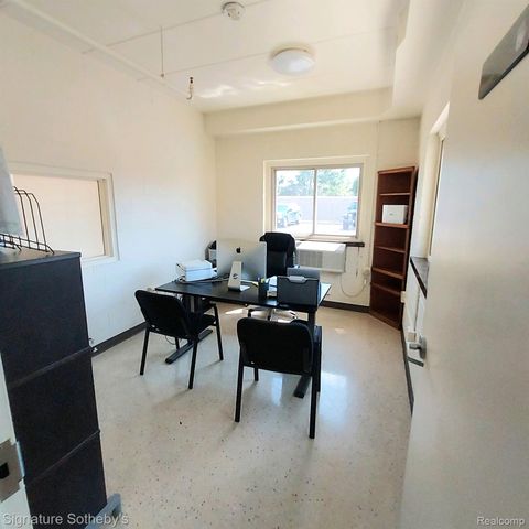 13850 Grand River Avenue, Detroit, MI 48227