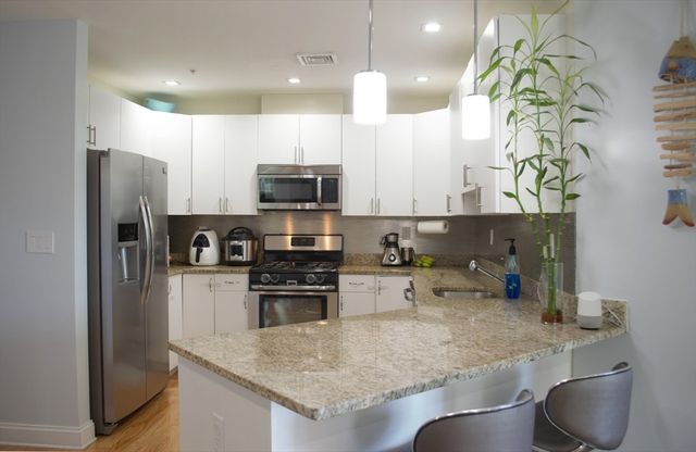 130 Tremont St 301, Melrose, MA 02176