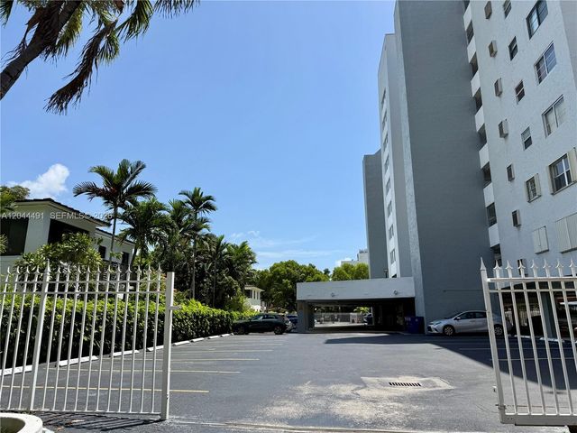 2950 SW 3rd Ave 3C, Miami, FL 33129