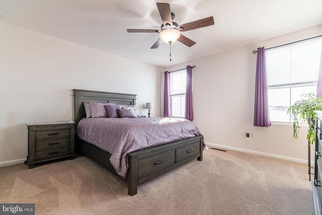 3300 PEBBLE RUN DR, Dover, PA 17315