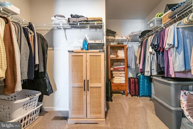 3300 PEBBLE RUN DR, Dover, PA 17315