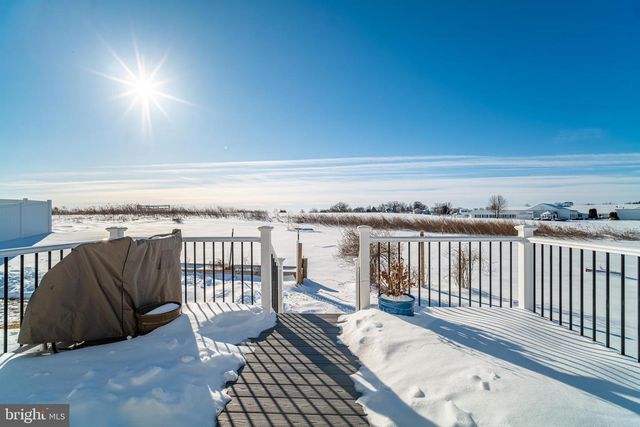 3300 PEBBLE RUN DR, Dover, PA 17315