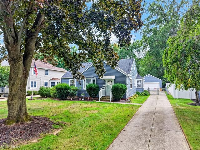 24301 Smith Avenue, Westlake, OH 44145
