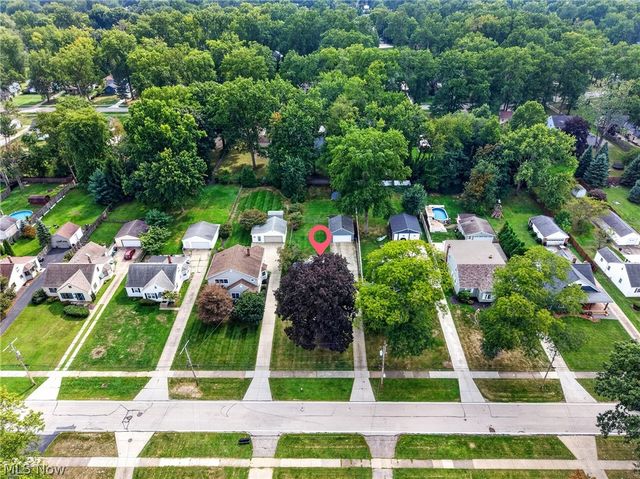 24301 Smith Avenue, Westlake, OH 44145