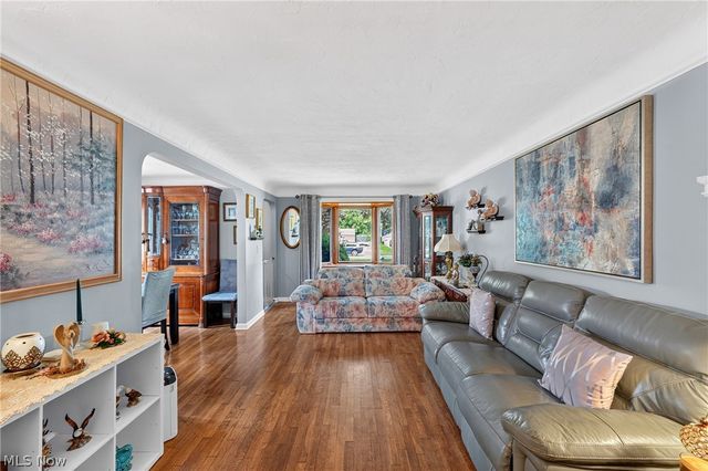 24301 Smith Avenue, Westlake, OH 44145
