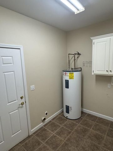185 Hidden Springs Court, Dothan, AL 36305