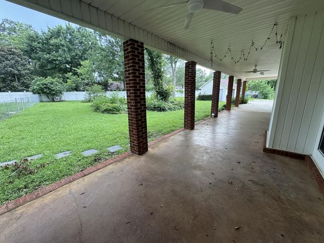 185 Hidden Springs Court, Dothan, AL 36305