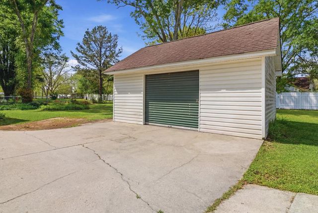 185 Hidden Springs Court, Dothan, AL 36305
