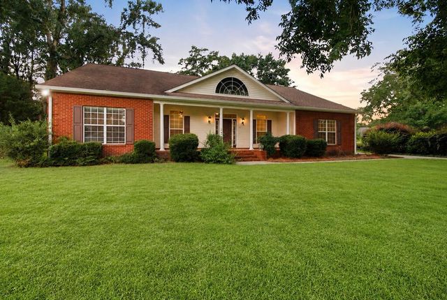 185 Hidden Springs Court, Dothan, AL 36305