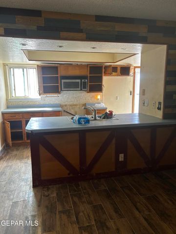 10620 HOLMES Drive, El Paso, TX 79924