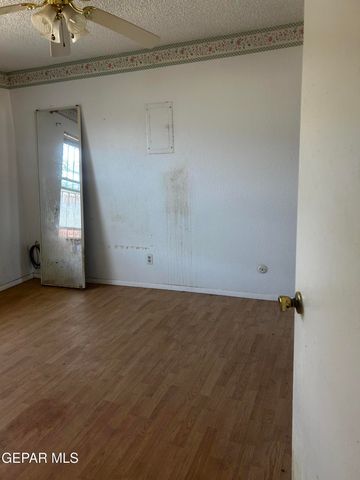 10620 HOLMES Drive, El Paso, TX 79924