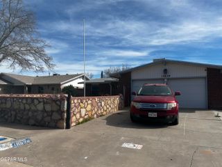 10620 HOLMES Drive, El Paso, TX 79924