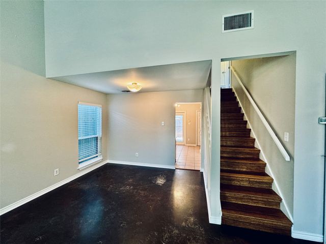 1508 Villars Street, Dallas, TX 75204