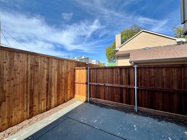 1508 Villars Street, Dallas, TX 75204