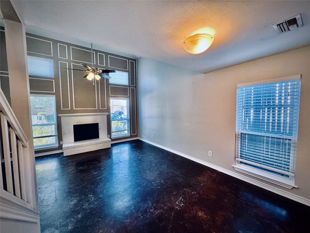 1508 Villars Street, Dallas, TX 75204
