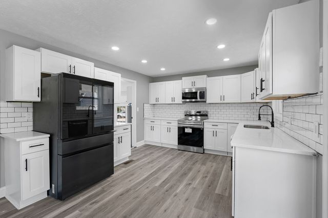 83 Benzing Rd, Antioch, TN 37013