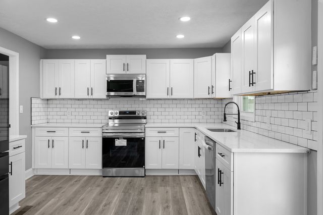 83 Benzing Rd, Antioch, TN 37013