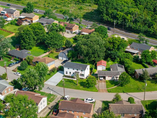 83 Benzing Rd, Antioch, TN 37013