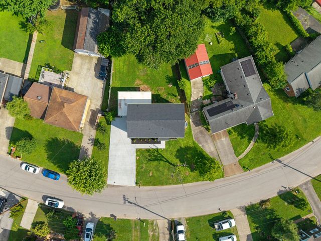 83 Benzing Rd, Antioch, TN 37013