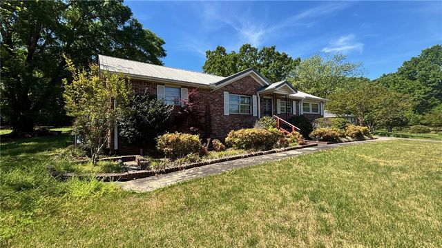 270 Flat Rock Road, Liberty, SC 29657