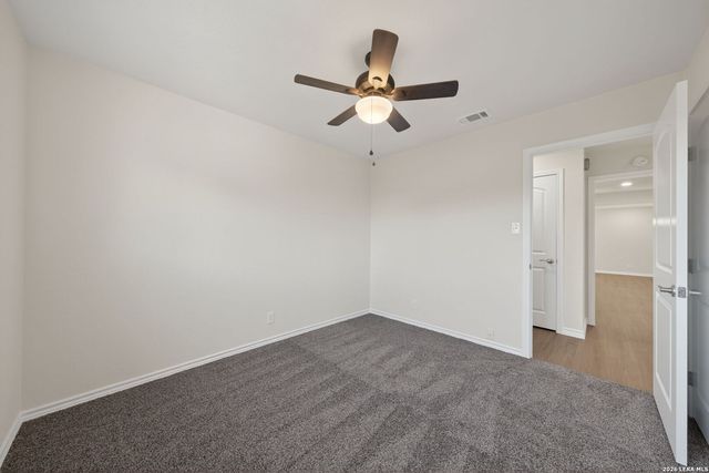 611 Amistad Blvd, Universal City, TX 78148