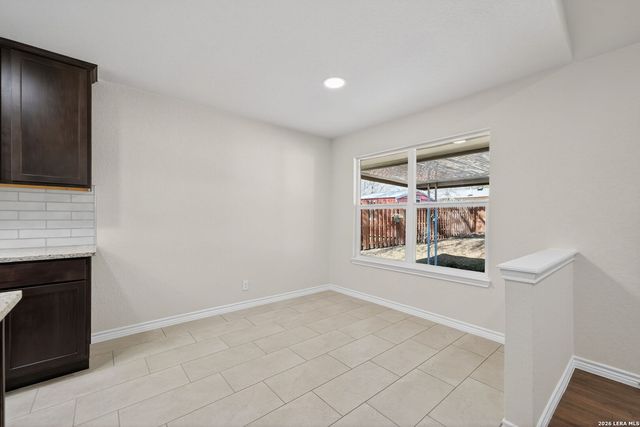 611 Amistad Blvd, Universal City, TX 78148