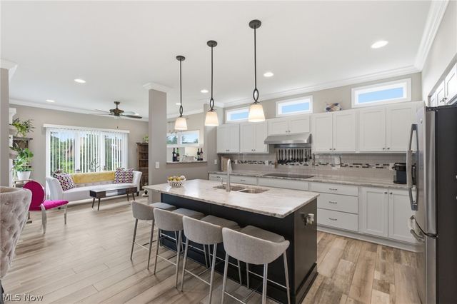 9070 Hummingbird Lane, North Ridgeville, OH 44039