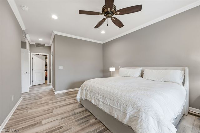 9070 Hummingbird Lane, North Ridgeville, OH 44039