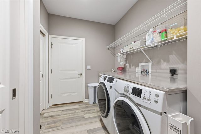 9070 Hummingbird Lane, North Ridgeville, OH 44039