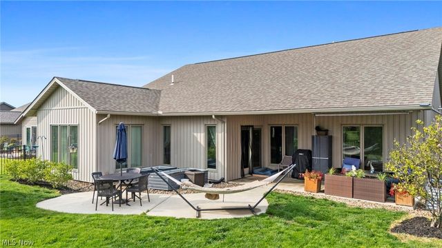 9070 Hummingbird Lane, North Ridgeville, OH 44039