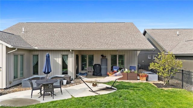 9070 Hummingbird Lane, North Ridgeville, OH 44039