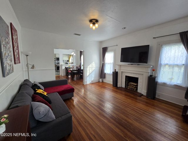 3675 OAK Street, Jacksonville, FL 32205